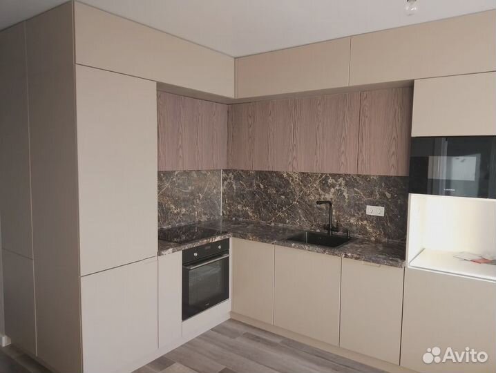 Кухонный гарнитур угловой