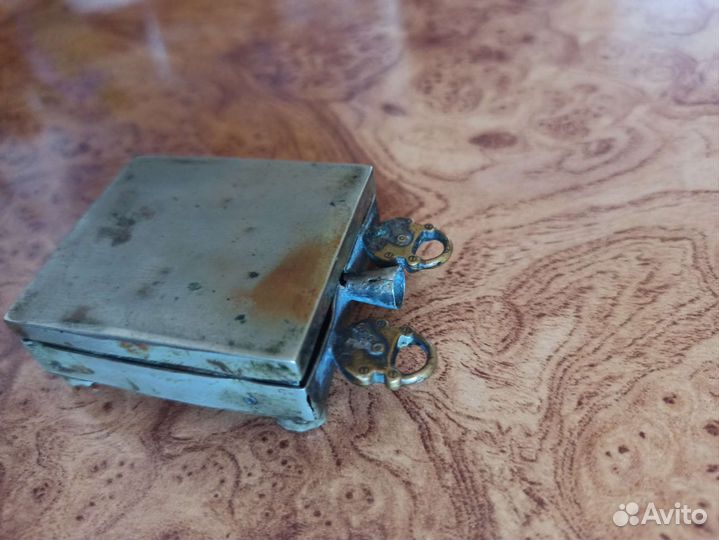 Старинный корпус для часов