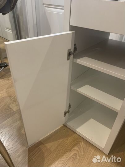 Письменный стол IKEA mikke