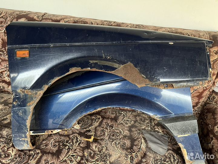 Крыло переднее правое и левое Volkswagen Passat B4