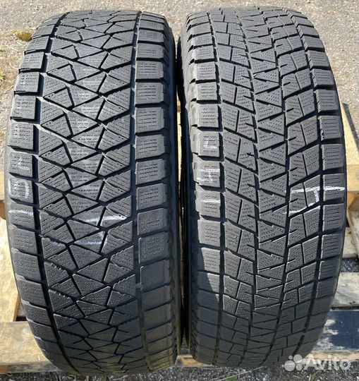 Bridgestone Blizzak DM-V1 215/65 R16