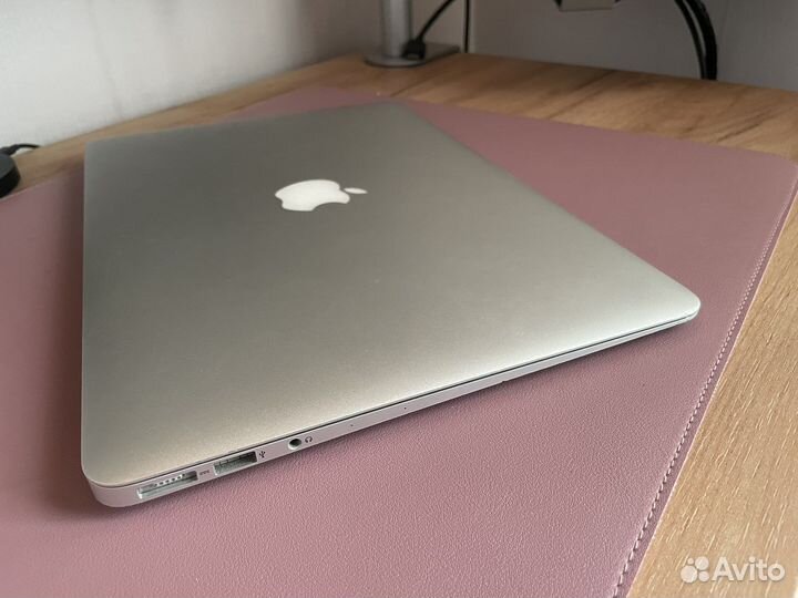 Macbook air 13 early 2015
