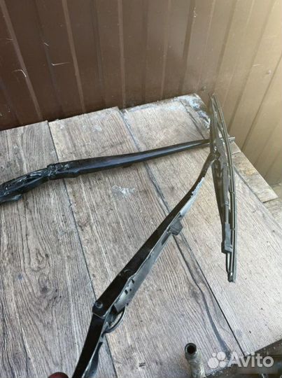 Поводок дворника Bmw 7 E66