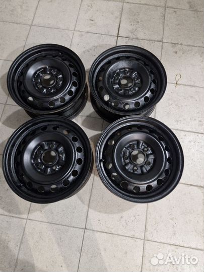 Автомобильные диски r15