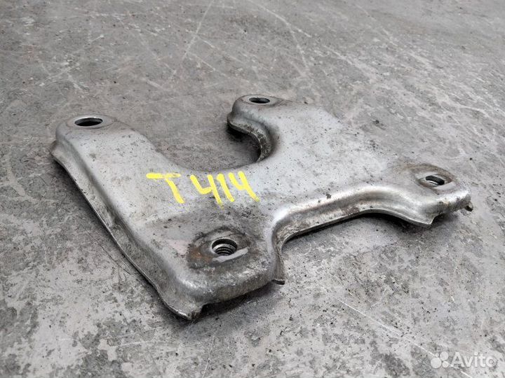 Пластина крепежная Bmw 5 E60 рестайлинг N53B30