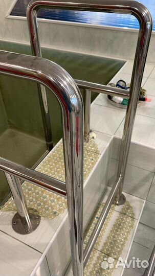 Лестница для бассейна из нержавейки