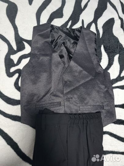 Костюм жилетка и брюки