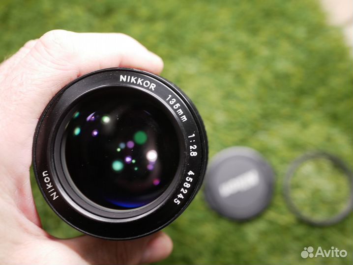 Nikon nikkor 135mm f2,8 светлый портретный