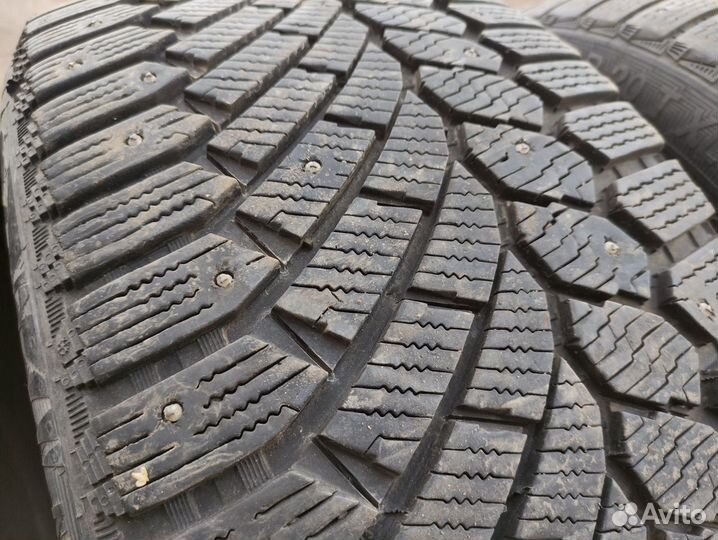 Gislaved Nord Frost 200 275/40 R20