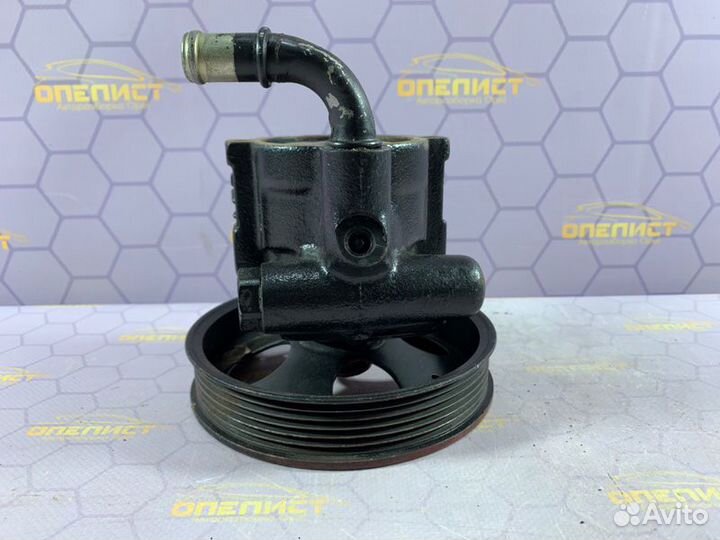 Насос гидроусилителя Opel Omega B X20XEV