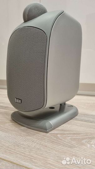 Акустика B&W LM1