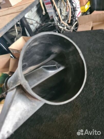 Воздухозаборник Mercedes-Benz E-Klass W124 103.940