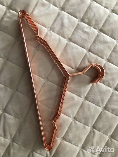 Плечики-вешалки металлические