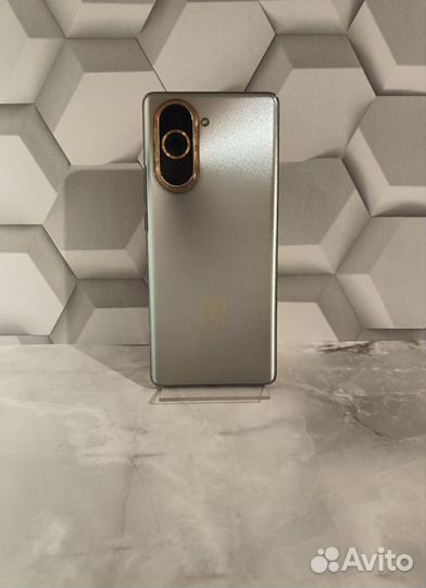 HUAWEI nova 10, 8/128 ГБ