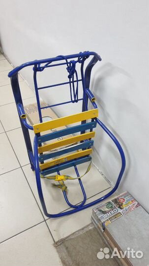 Санки с ручкой