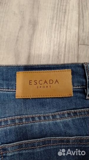 Джинсы и кофта escada sport