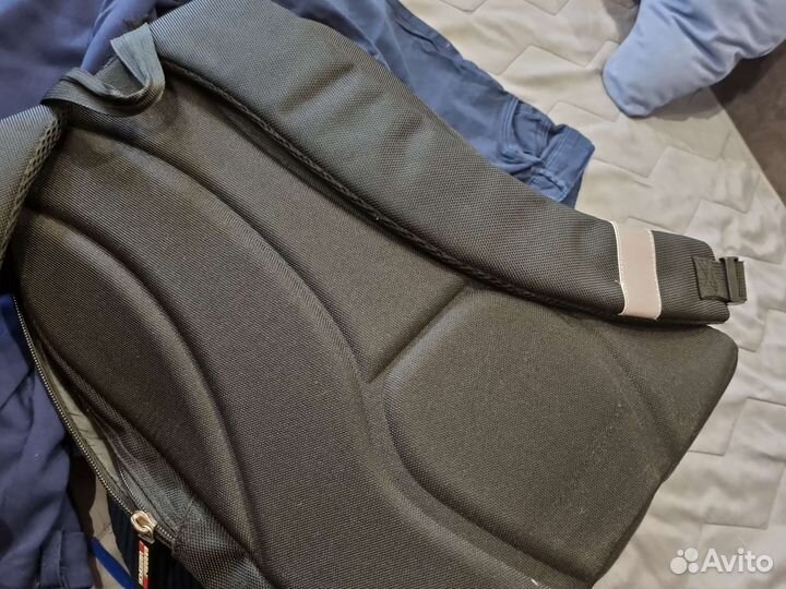 Рюкзак с вещами в школу