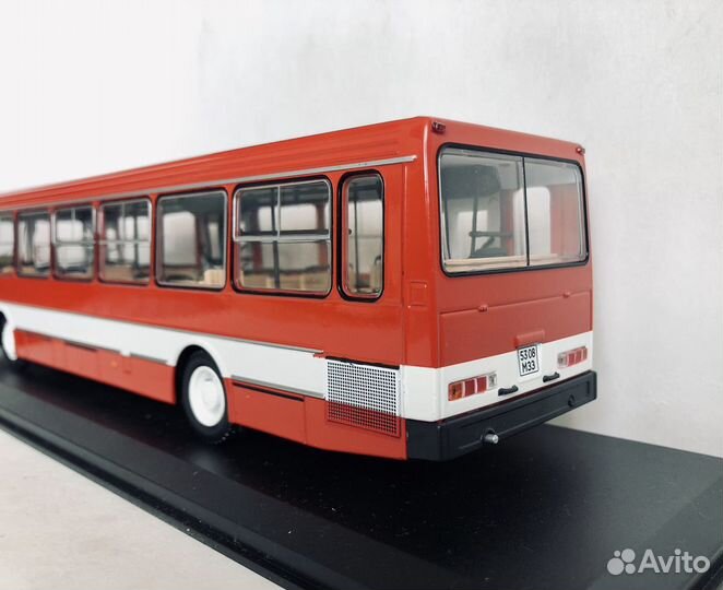 Лиаз 5256 масштабная модель Classicbus