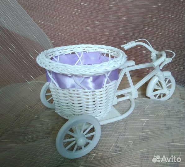 Кашпо велосипед с корзинкой