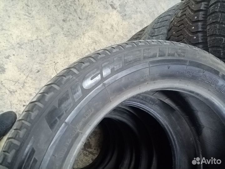 Michelin Agilis 225/55 R17 97