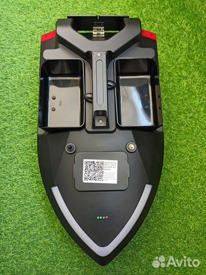 Прикормочный кораблик 3 отсека