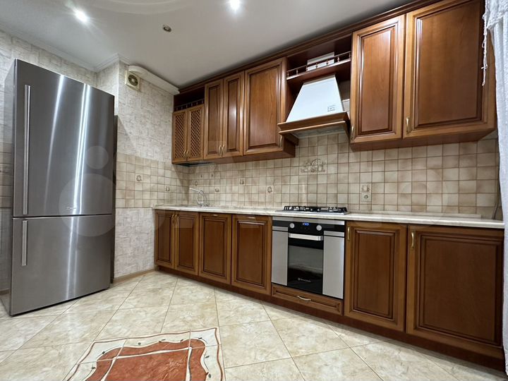 3-к. квартира, 82,8 м², 2/9 эт.