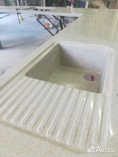 Столешница из искусственного камня