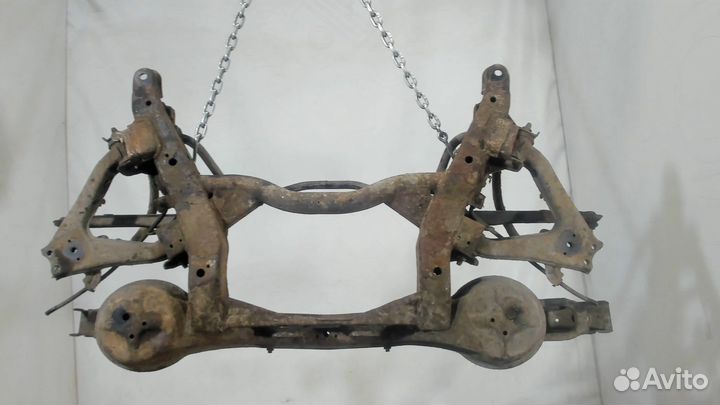 Балка подвески задняя Mitsubishi Pajero / Montero