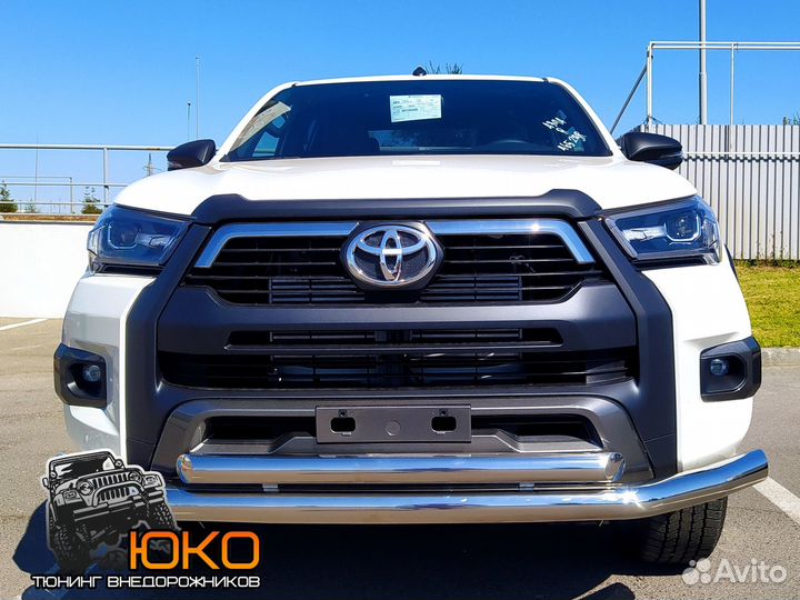 Защита переднего бампера Toyota Hilux Black Onyx