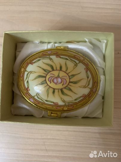 Фарфоровая шкатулка Elan Gallery