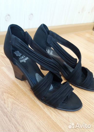 Босоножки нат. кожа tomaris