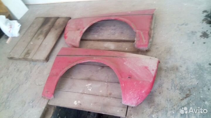 Крылья перед Гольф 1 поколения