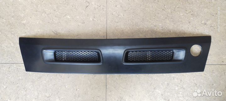 Накладка переднего бампера 