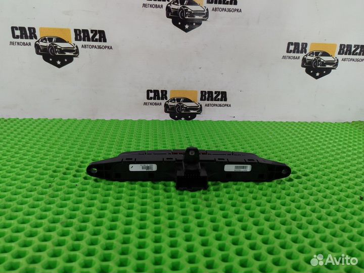 Кнопка аварийной сигнализации Opel Insignia