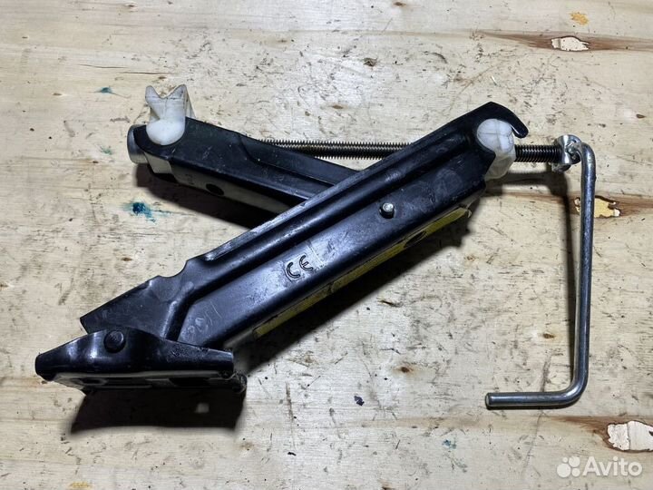 Домкрат штатный Opel Corsa C Арт. 77463