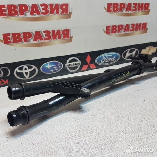 Патрубок системы охлаждения Mercedes-Benz E-Class