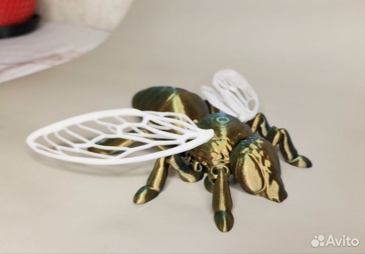 Пчела радужная подвижная 3Д печать