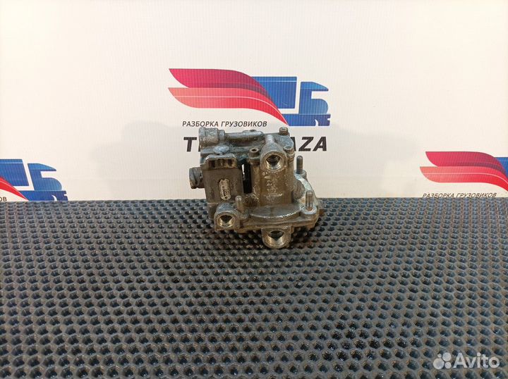 Клапан ускорительный