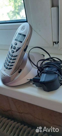 Телефон -трубка-Binatone, в хорошем, в рабочем сос