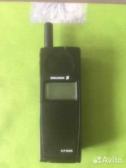 Сотовый телефон ericsson kf 688