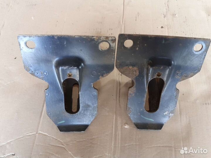 Кронштейн крепления опоры двигателя Форд Транзит