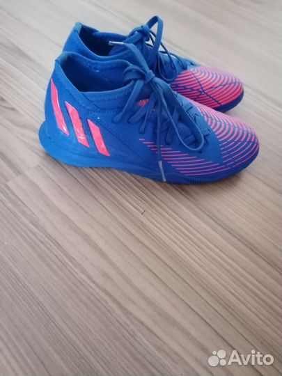 Футбольные бутсы adidas для мальчика р. 33