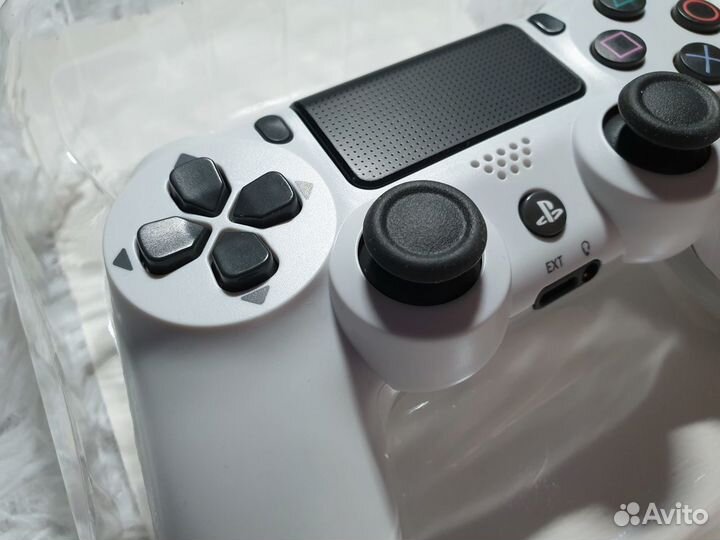 Новый геймпад DualShock 4 v2 White для PS4