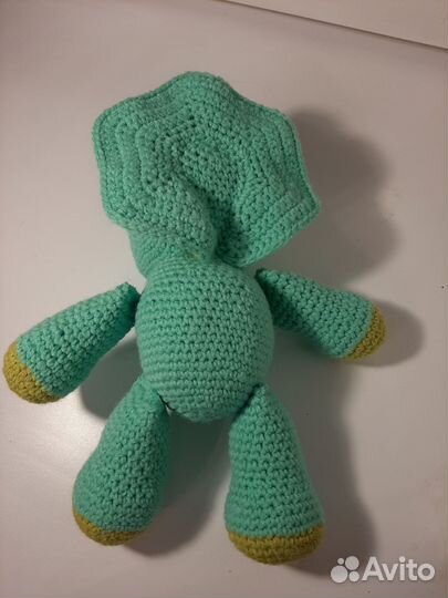 Вязаная игрушка динозаврик