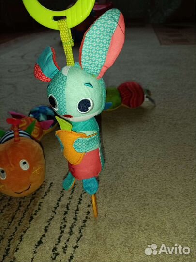 Музыкальные игрушки для малышей