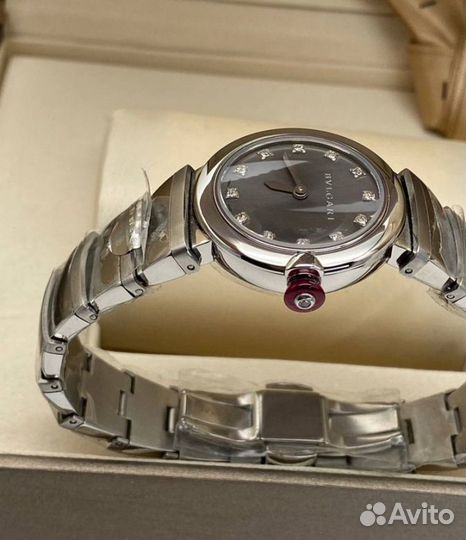 Часы женские серые Bvlgari