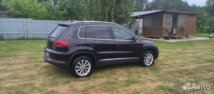 Volkswagen Tiguan 2.0 AT, 2015, 246 248 км