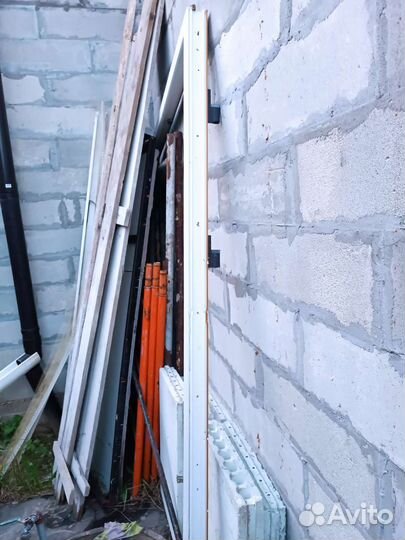 Дверь входная пластиковая