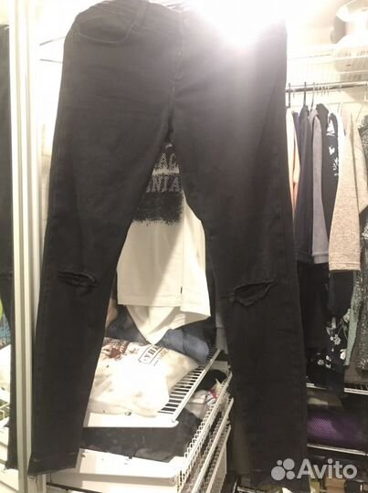 Джинсы черные