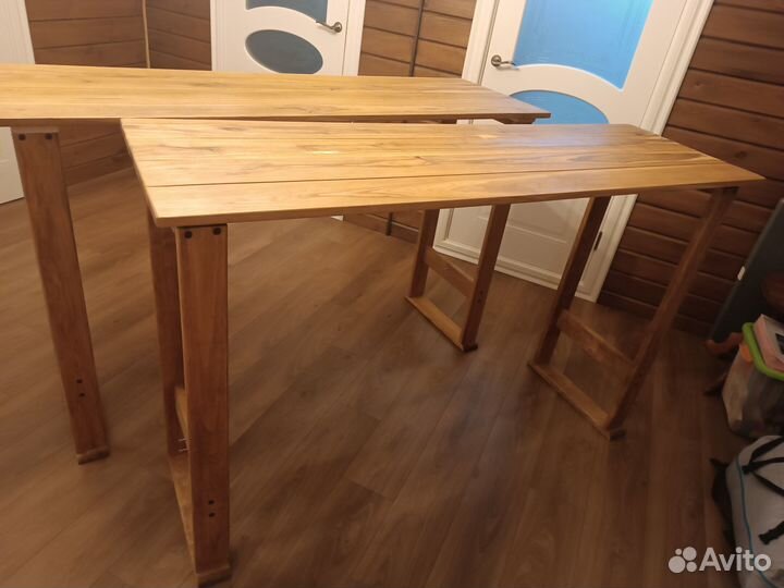 Стеклянные витрины, столы